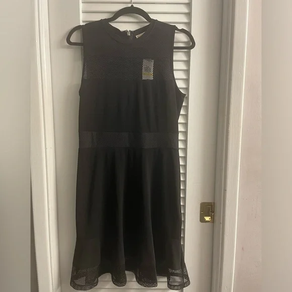 Michael Kors NWT Mixed Media Mesh Fit & Flare Mini Dress Size M - Black Women Michael Kors NWT Mixed Media Mesh Fit & Flare Mini Dress Size M - Black Women